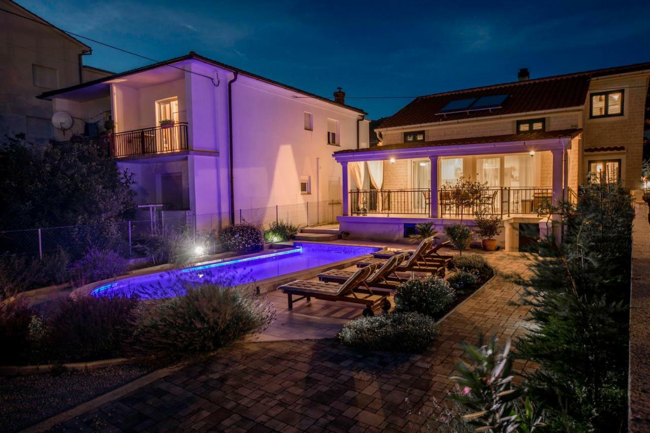Villa Bella Banjol Екстериор снимка