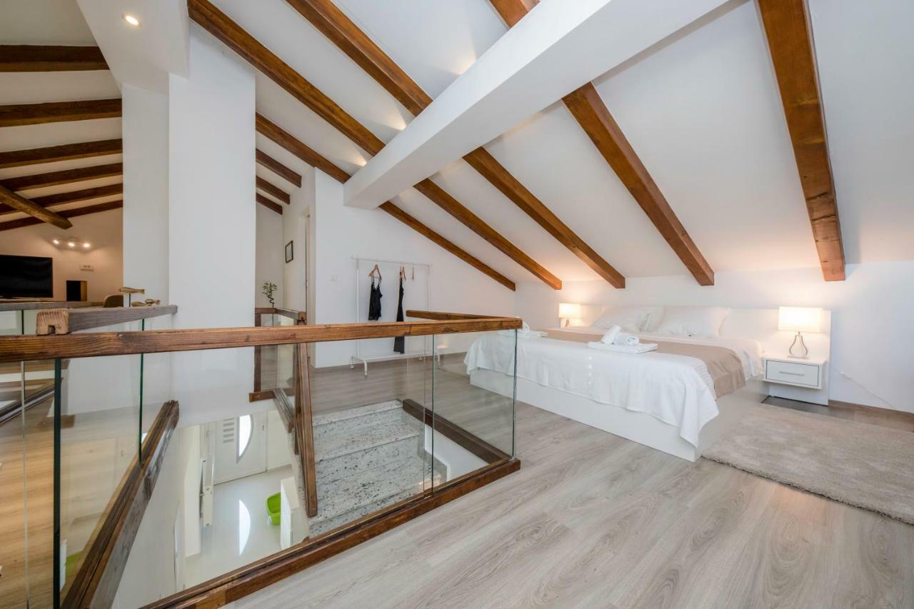 Villa Bella Banjol Екстериор снимка